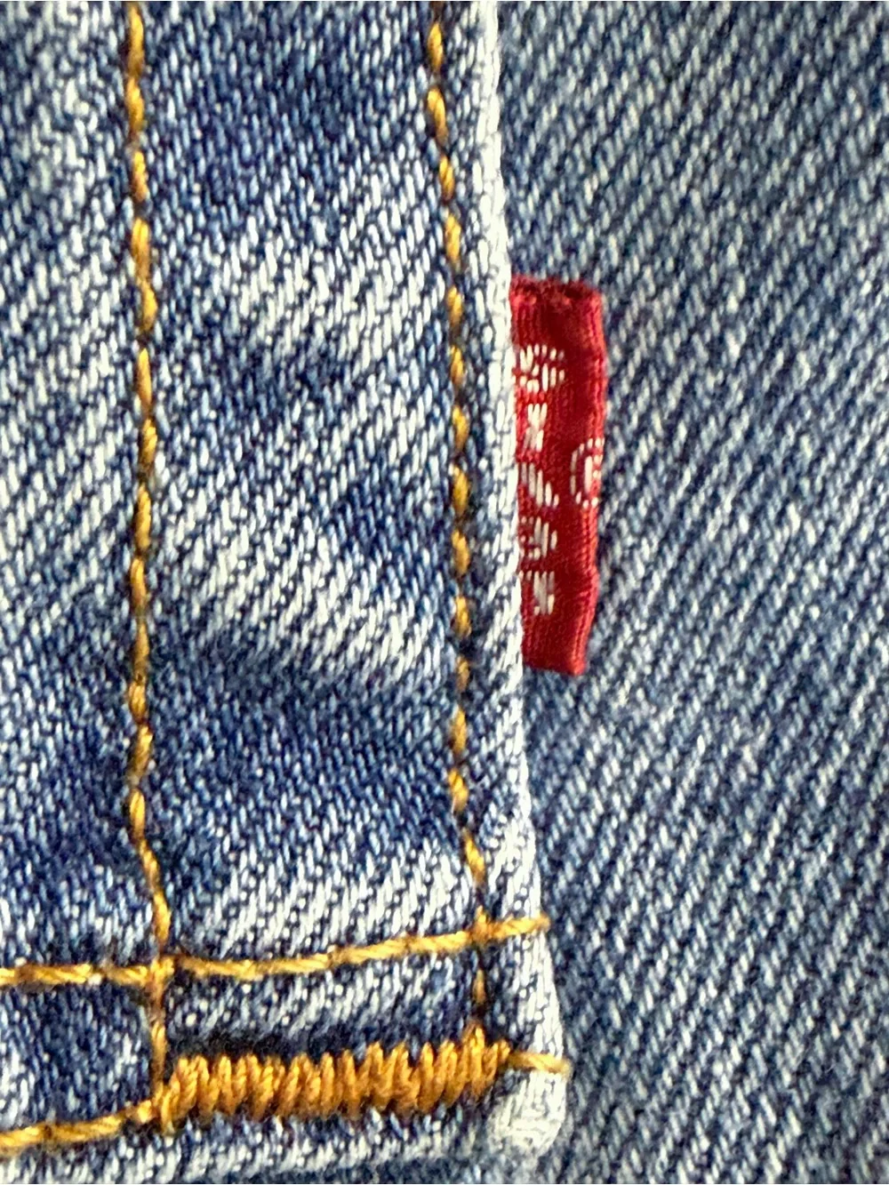 Levi’s 501 Men’s Jeans W40 L32 Button Fly Straight Leg Faded Blue